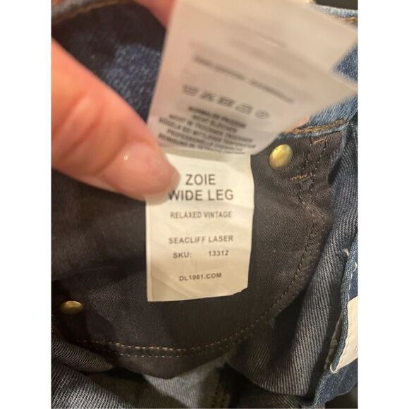 DL1961 DL Vintage Zoie Wide Leg Relaxed Jeans in Seacliff Laser Print Sz 24 NWT - Picture 13 of 13